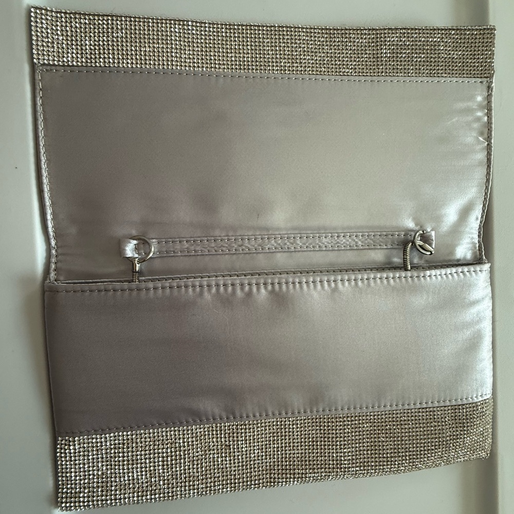 Silver Rhinestone Clutch - Picture 2 of 3